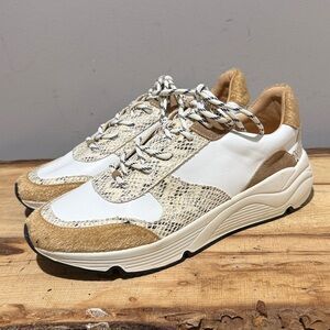 *NEW* Oasis Society California Snake Print sneakers- Size 9 B53
